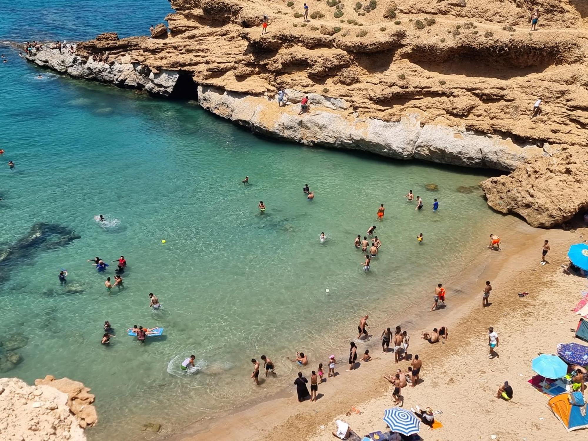 Appart Moderne Nador Al Jadid Pres De La Corniche Zewnętrze zdjęcie